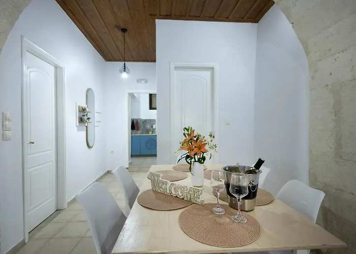 Dianna Rethymno (Crete)