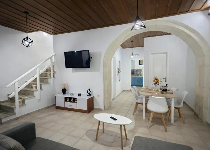 Dianna Rethymno (Crete)